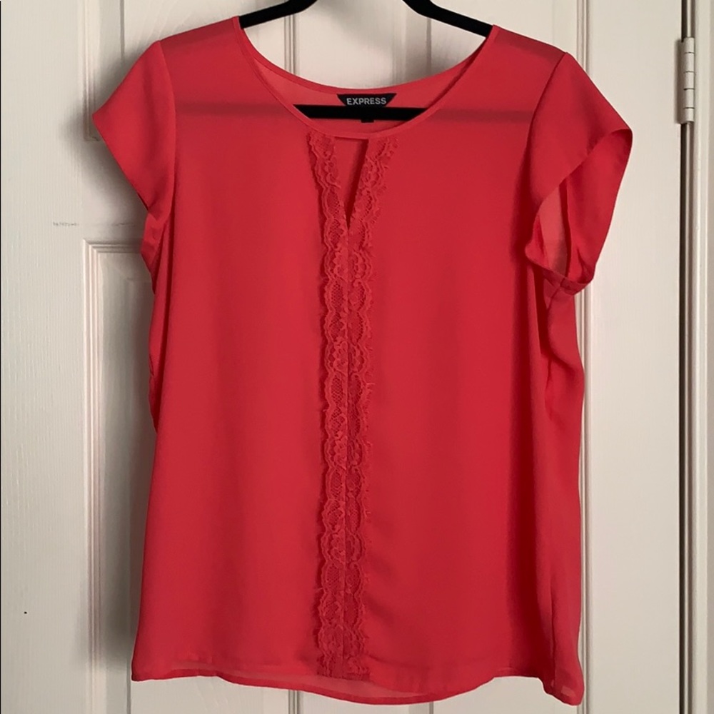 Coral short-sleeved Express top w lace detail